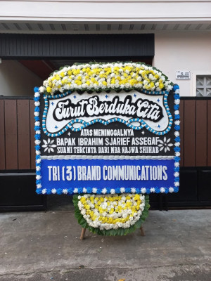 Papan Bunga Duka di Tomba